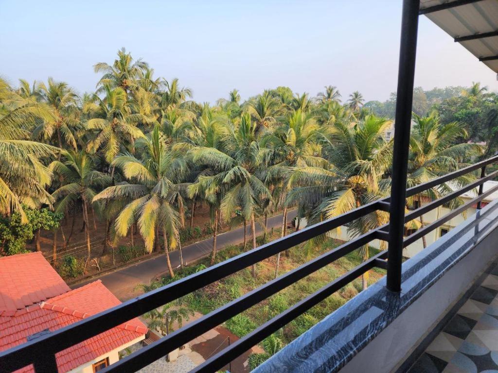 Coastal Suites Apart Hotel ---- 8 Minutes Walk To Beach Benaulim Exterior photo