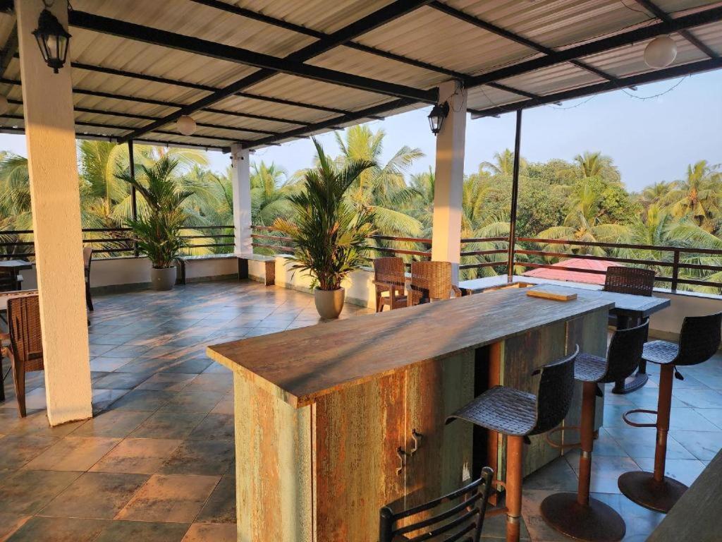Coastal Suites Apart Hotel ---- 8 Minutes Walk To Beach Benaulim Exterior photo