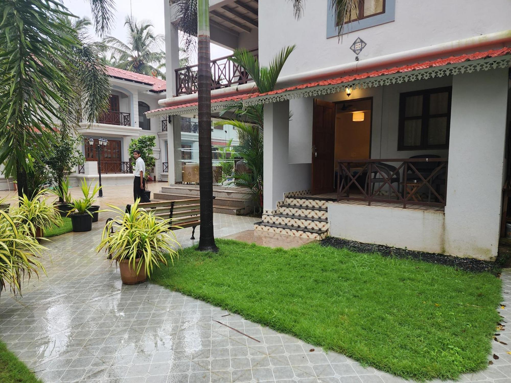 Coastal Suites Apart Hotel ---- 8 Minutes Walk To Beach Benaulim Exterior photo